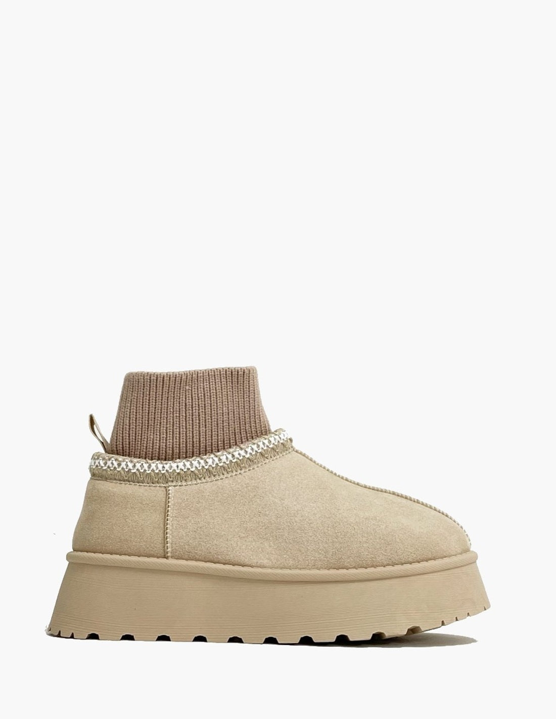 Bota australiana beige - Calcetín y plataforma_3275.jpg