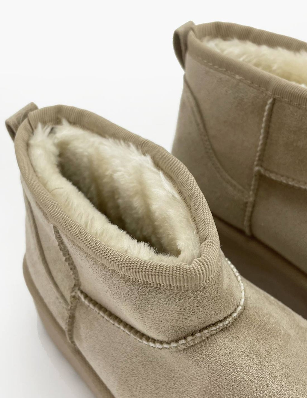 Botas de pelito en color beige - Australiana_2803.jpg