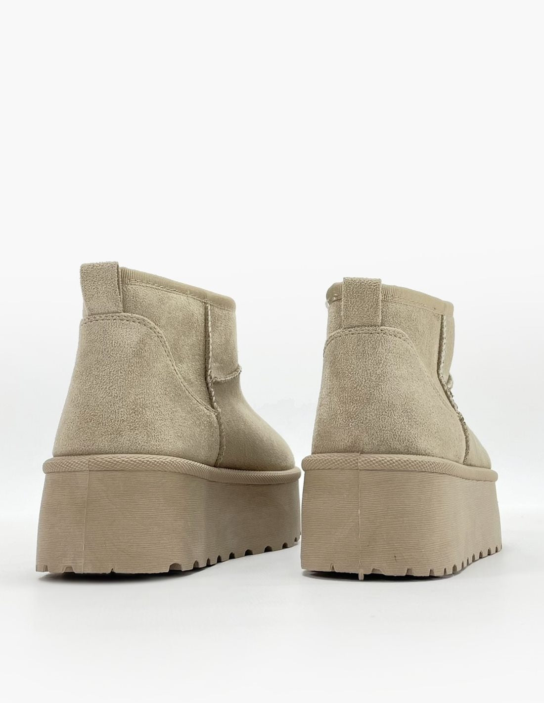 Botas de pelito en color beige - Australiana_2806.jpg