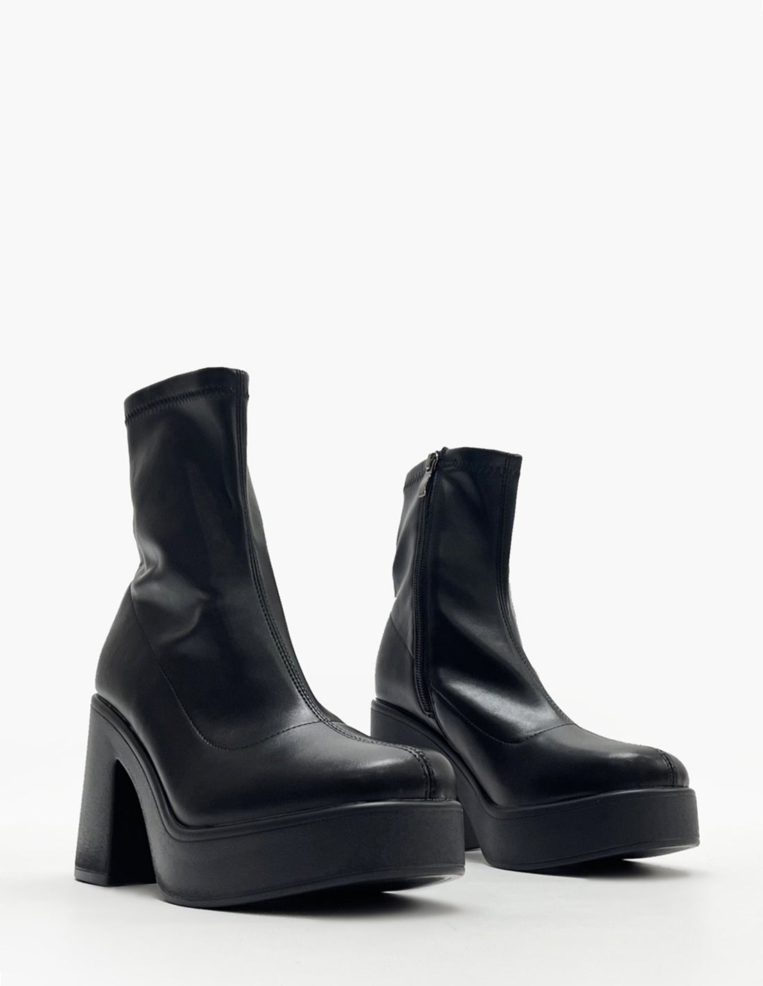 Botines Negros de Tacón Alto y Plataforma_3699.jpg