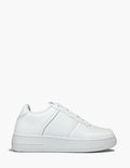 Deportivas blancas con cordoneras - Modelo clasico_3162.jpg