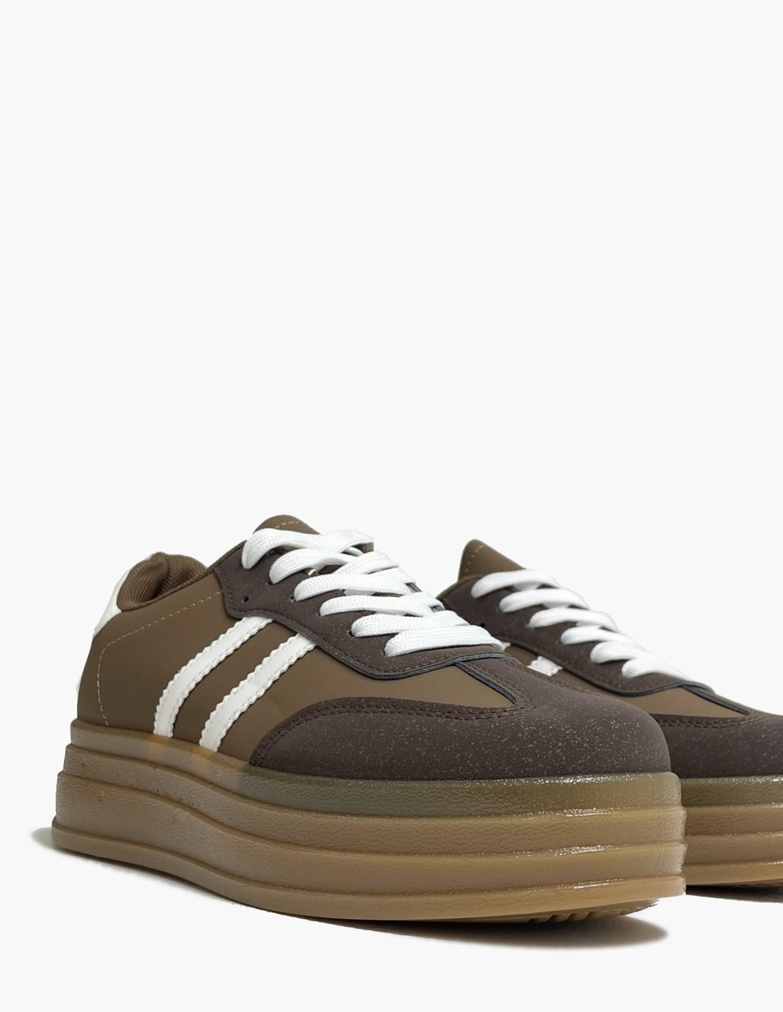 Deportivas plataforma marrones_3226.jpg
