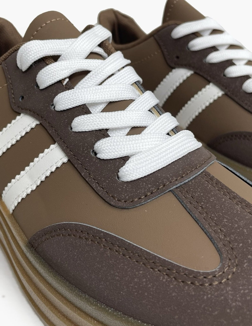Deportivas plataforma marrones_3227.jpg