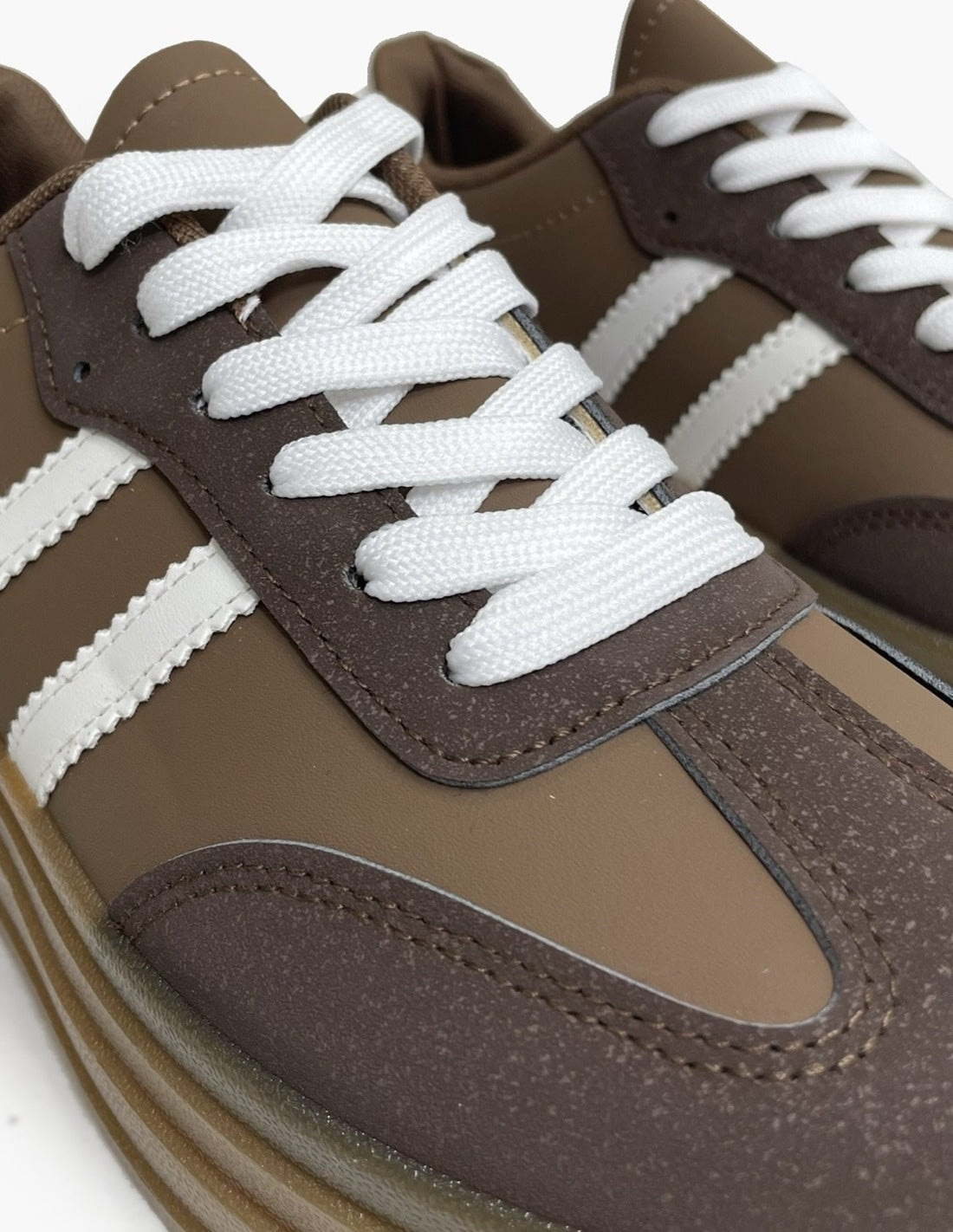 Deportivas plataforma marrones_3227.jpg