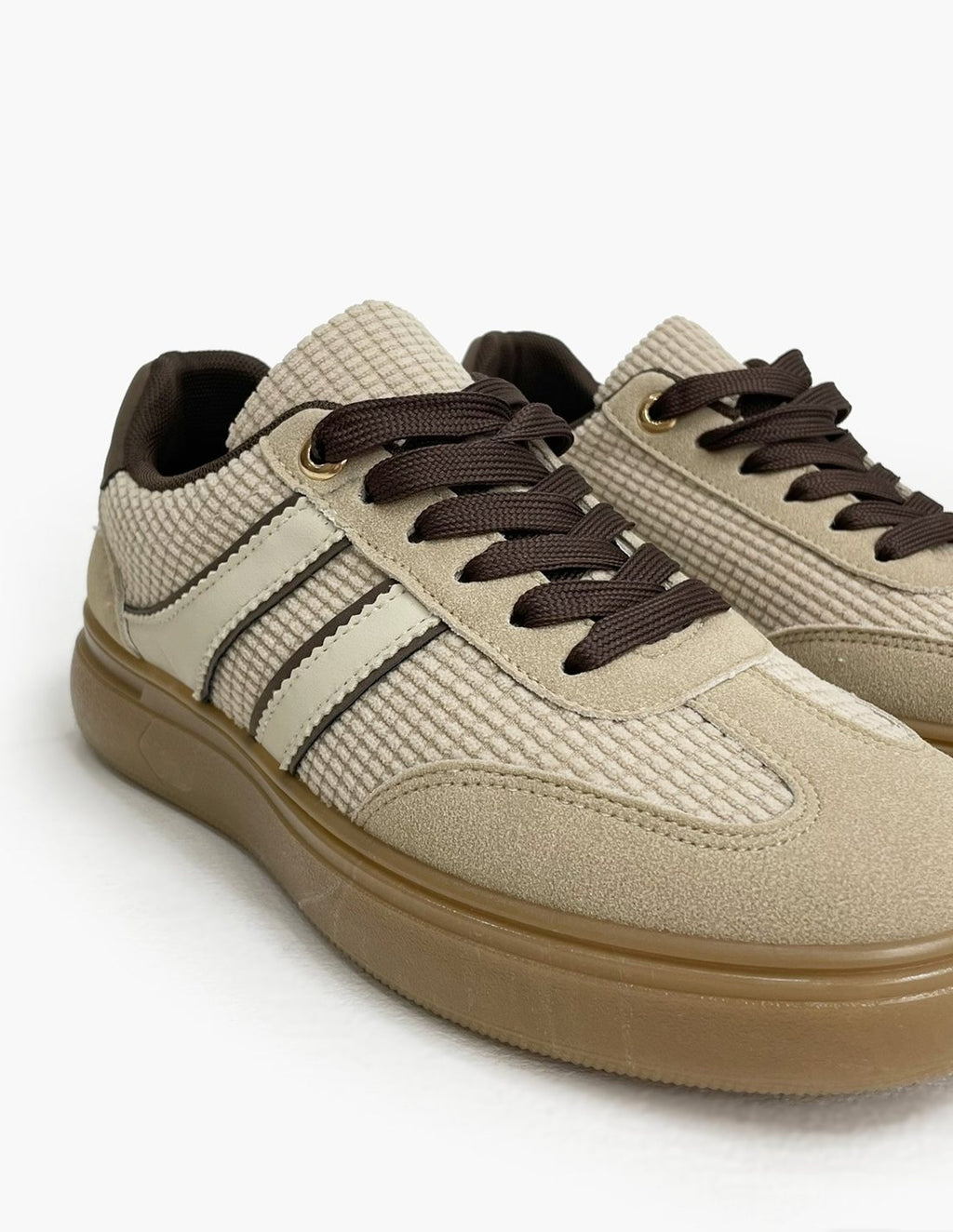 Zapatillas Deportivas Beige Mujer_3815.jpg