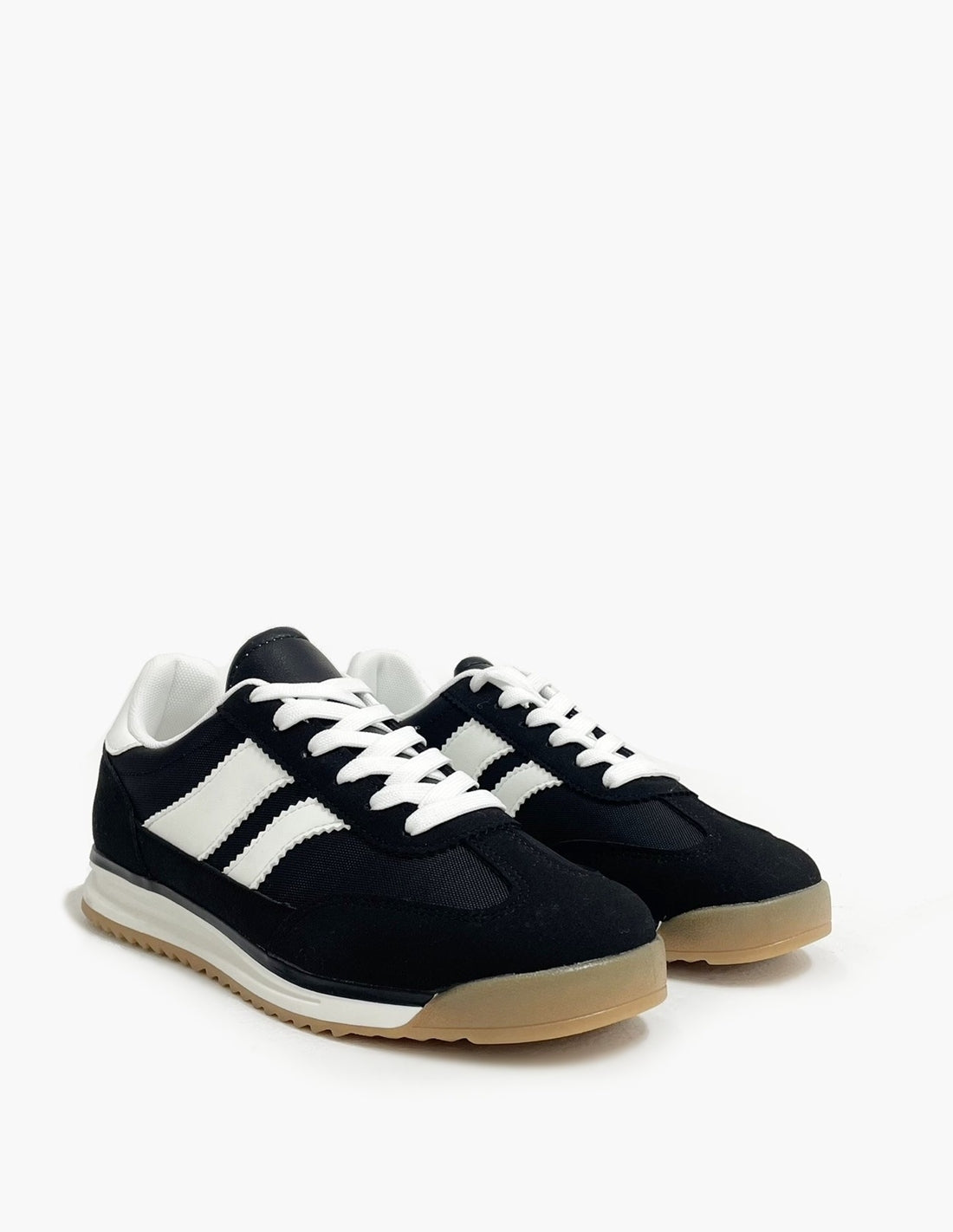 Zapatillas Mujer - Negras y Blancas_3433.jpg