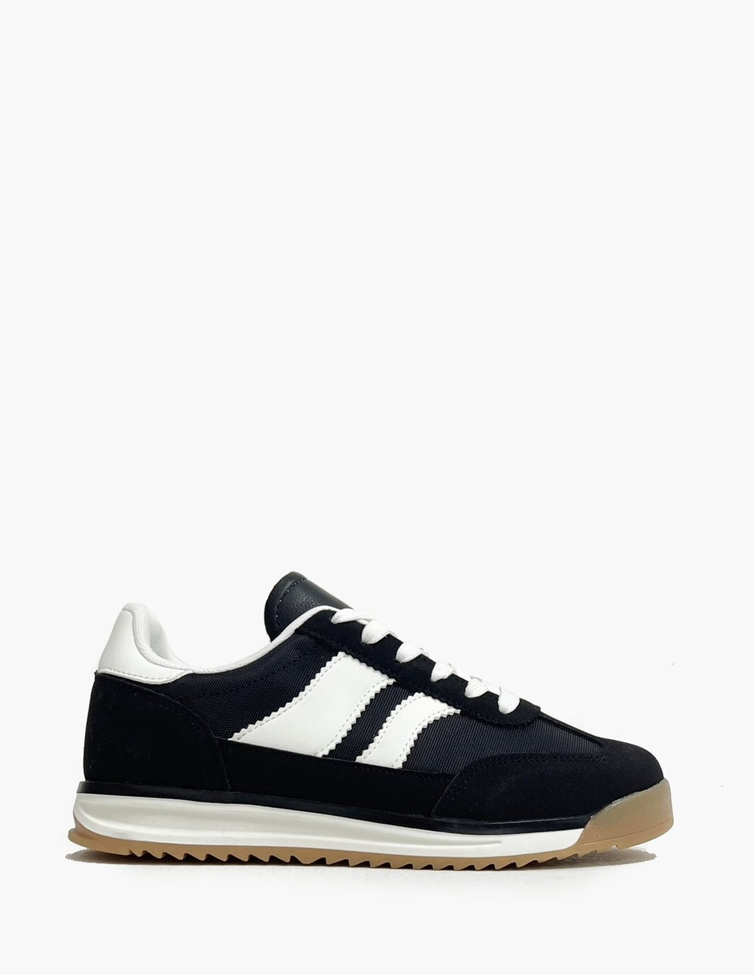 Zapatillas Mujer - Negras y Blancas_3434.jpg