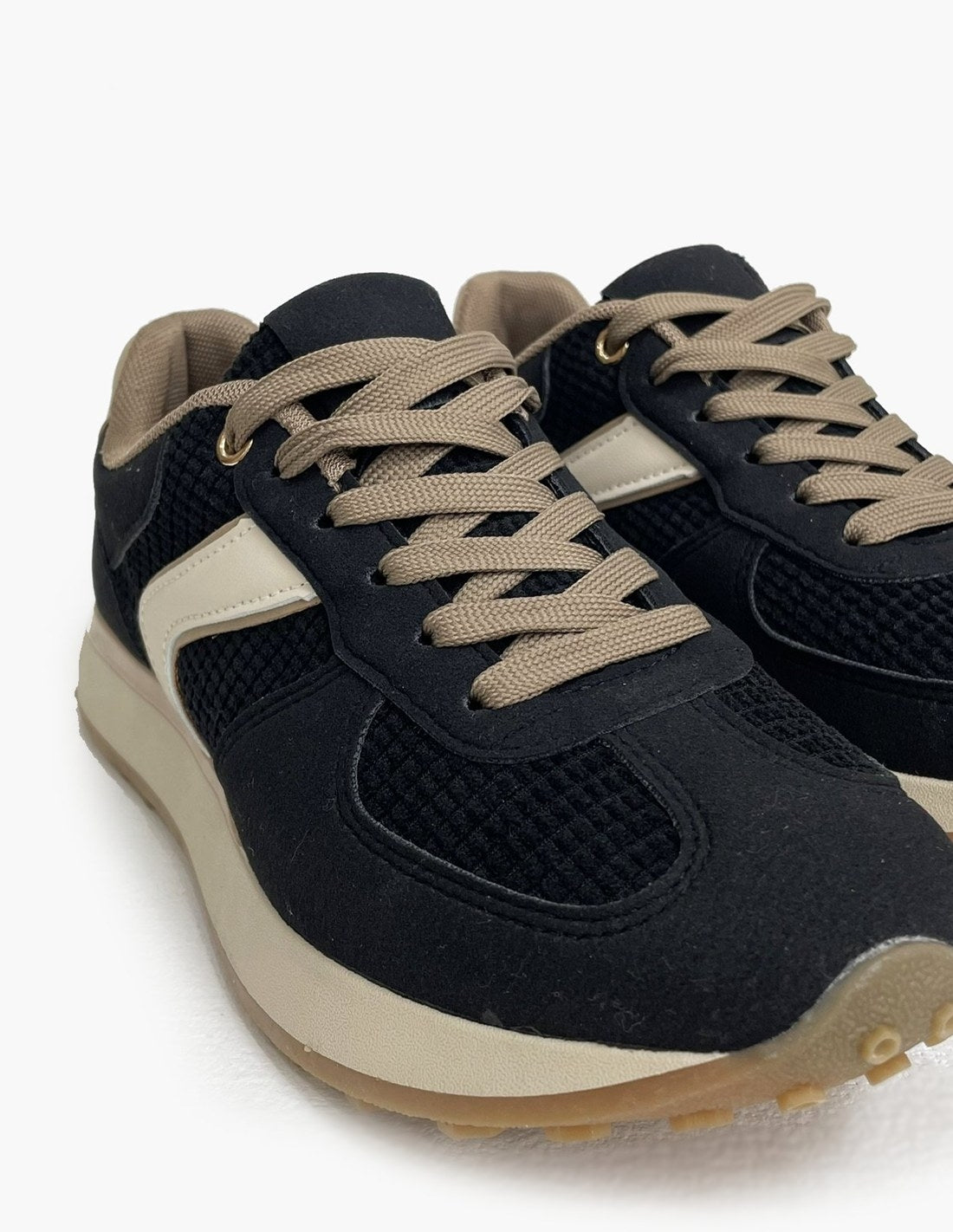 Zapatillas Negras Mujer Efecto Piel Napa_3830.jpg