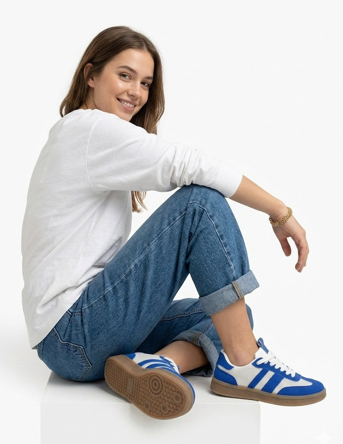 Zapatillas deportivas azul y blanco_3517.jpg