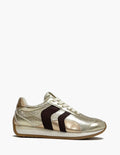 Zapatillas deportivas doradas y marrones_3445.jpg