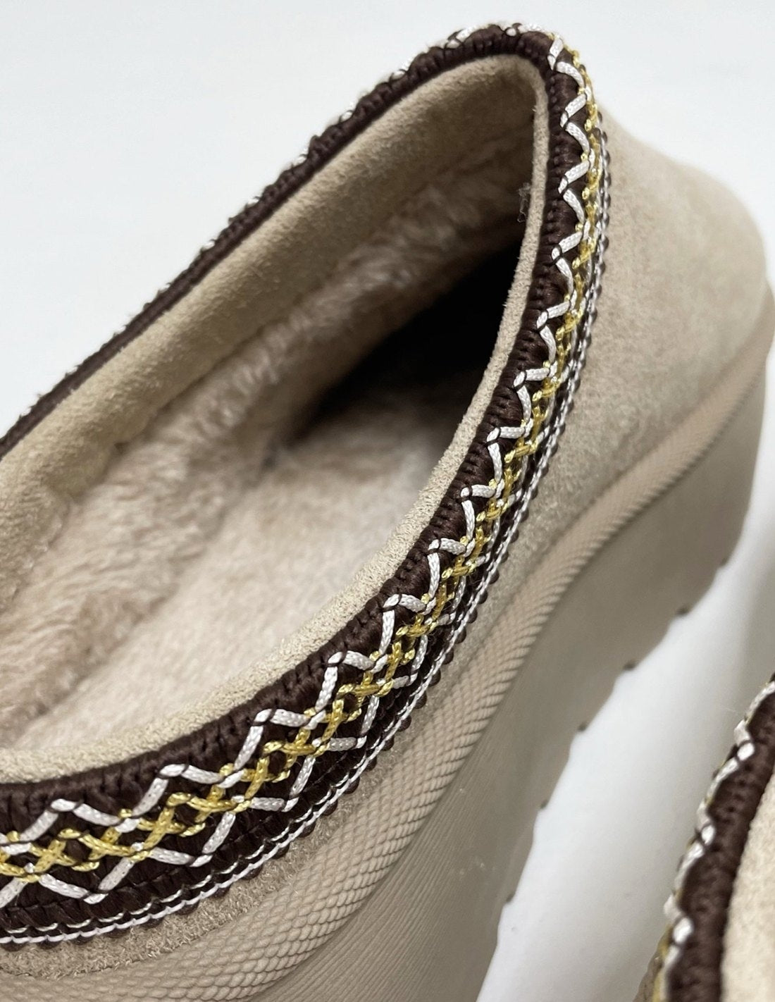 Zueco Plataforma de Antelina Beige_3292.jpg