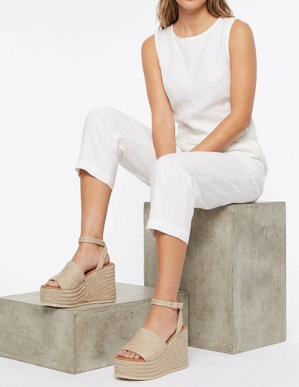 Cuñas Mujer - Beige con plataforma