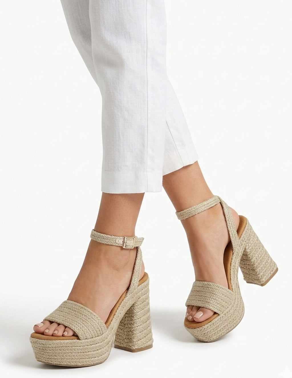 Sandalias Beige de Tacón y Plataforma